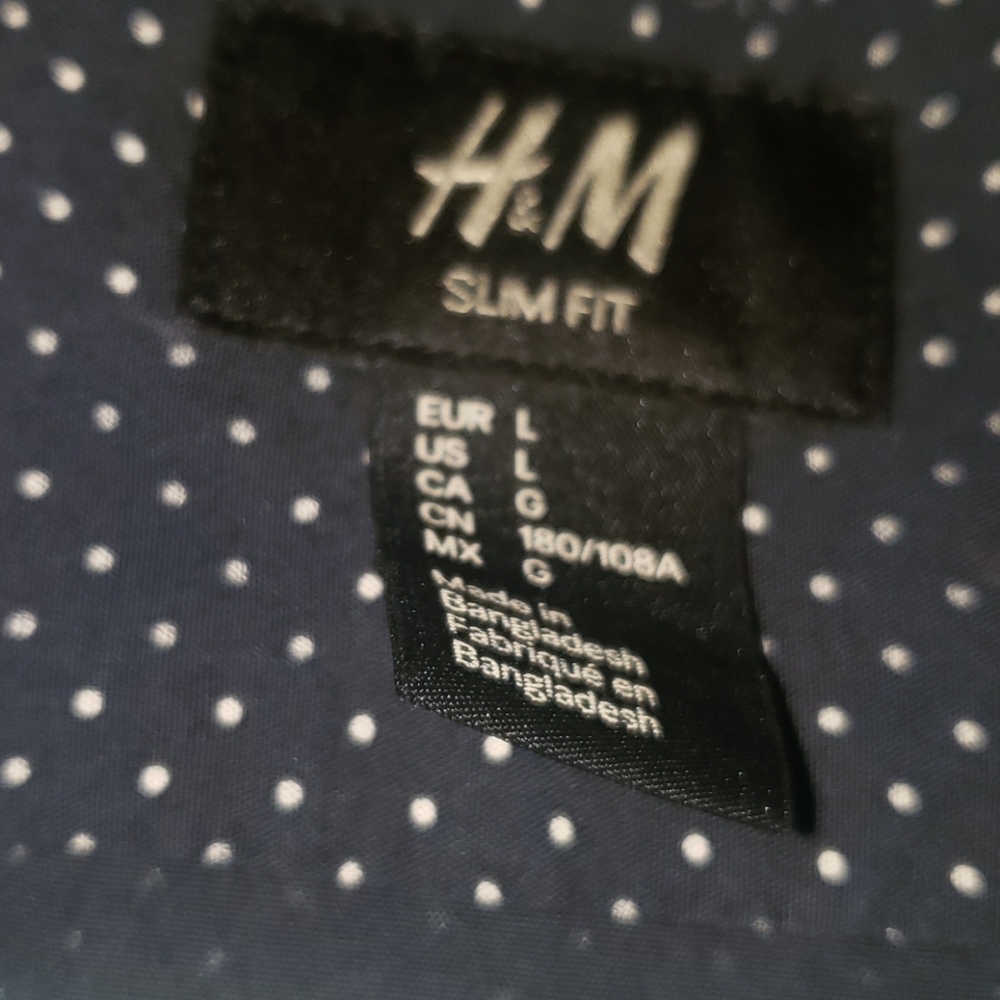 H&M Button-up for Men. 😀 - Picture 7 of 8